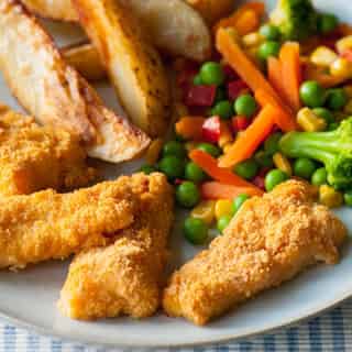 Crunchy Fish Fingers with Wedges Recipe