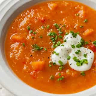 Hearty Vegetable & Lentil Soup Recipe 🌿🥣