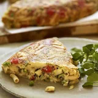 Delicious Mac and Veg Slices: A Healthy Twist