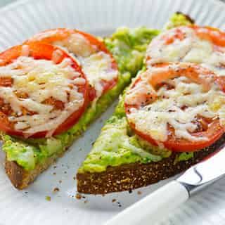 Tasty Mashed Avocado Cheese Toast Recipe