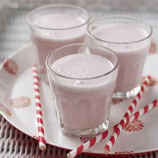 Delicious Raspberry & Banana Shakes Recipe