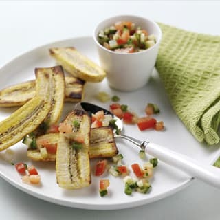 Grilled Plantain & Salsa: A Tropical Delight