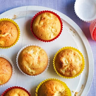 Mini Apple & Banana Muffins: A Healthy Delight