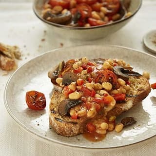 Brainy Beans on Toast: A Healthy Twist