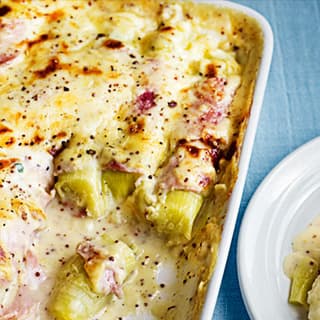 Delicious Cheesy Ham and Leek Bake